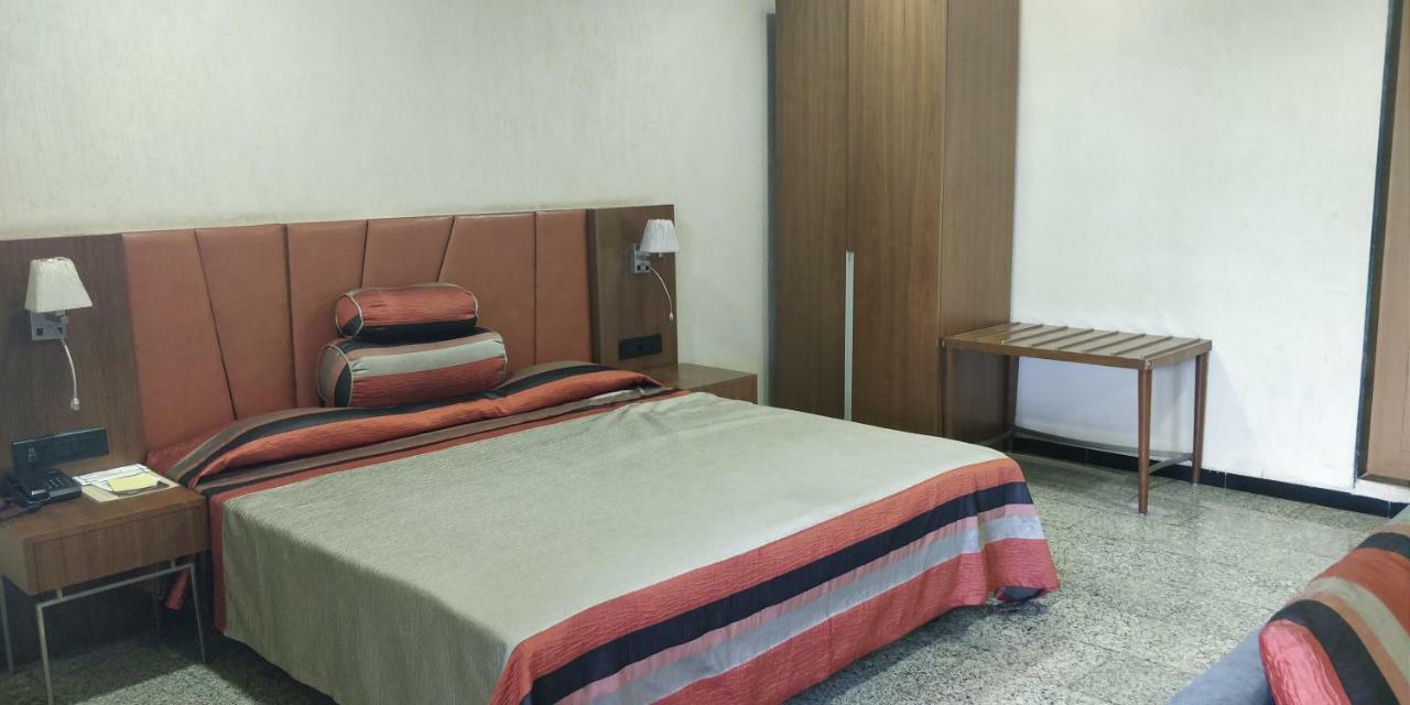 Отель Nasiklub Экстерьер фото